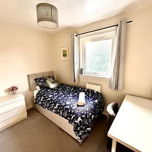 Three Bedroom House Holiday home Edinburgh